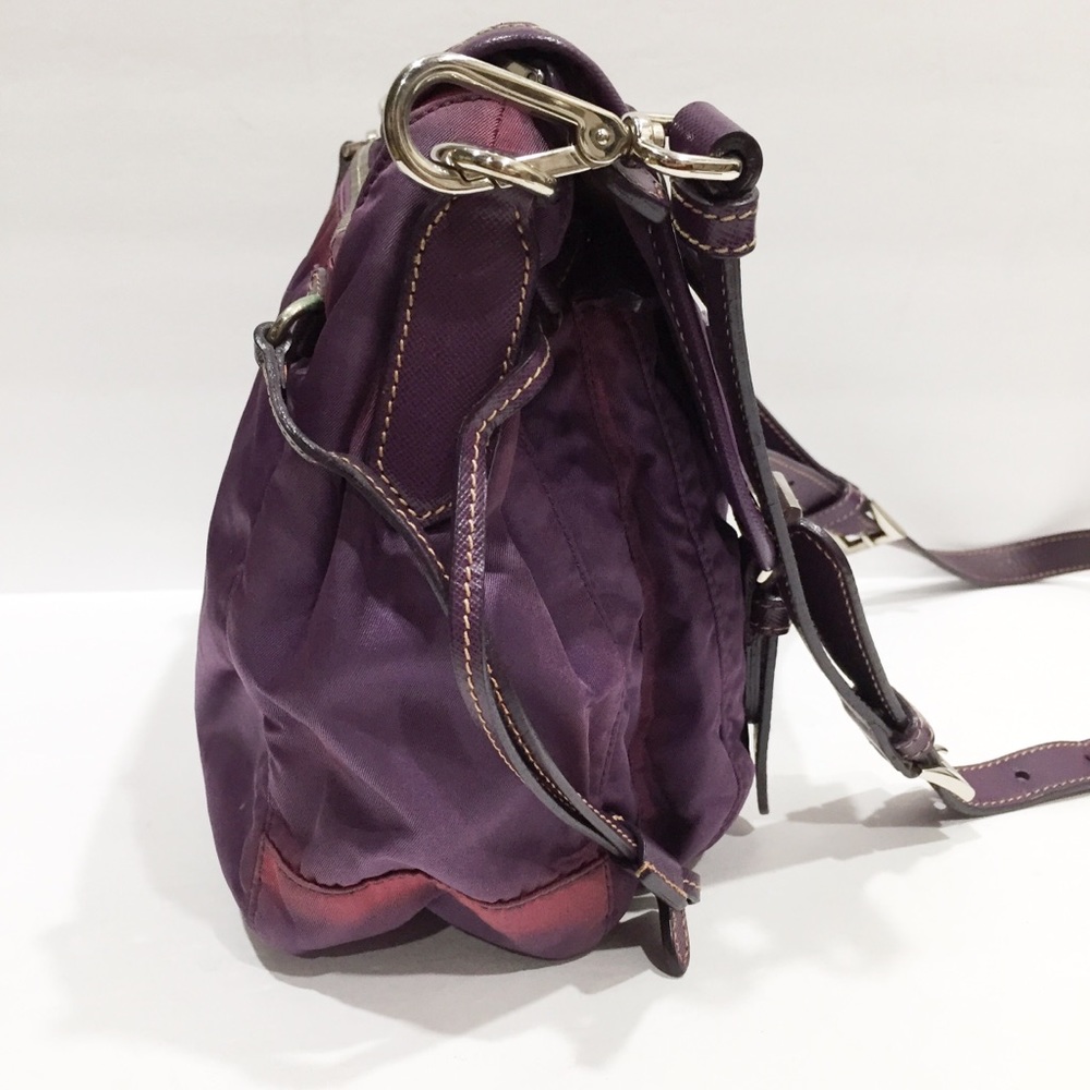 ❤️SOLD❤️Prada purple Tessuto nylon crossbody bag - Picture 3 of 11